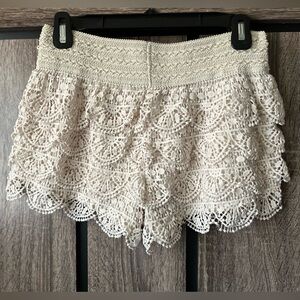 Rewind Crochet Lace Layered Shorts ~Sz S~